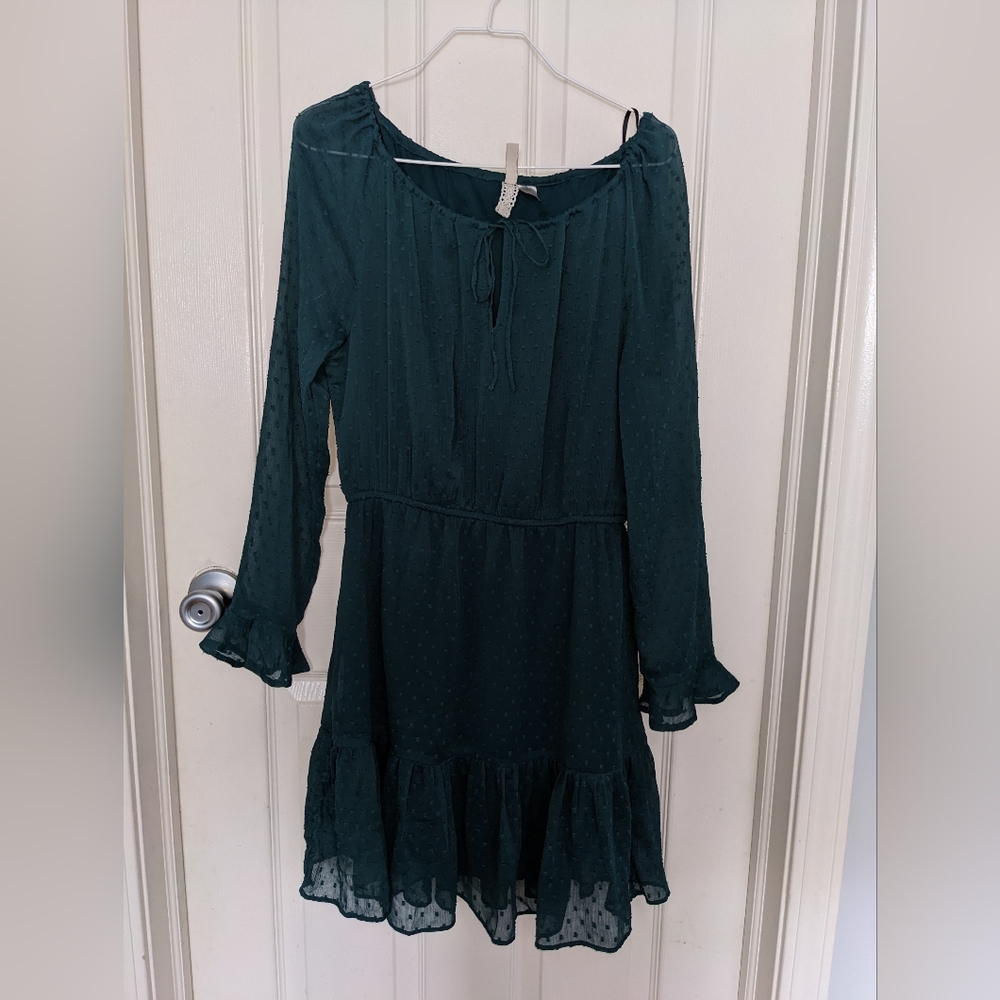 Green tie-front dress
